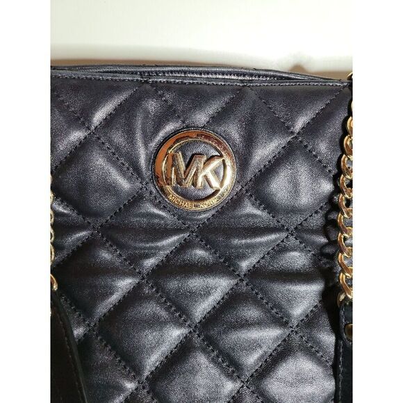 Michael Kors Quilted Leather Shoulder Bag - Picture 3 of 7